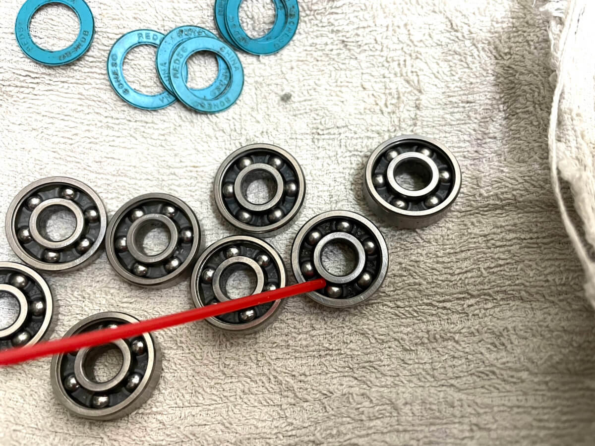 初心者様必見！スケボーベアリングの掃除方法について書いてみた